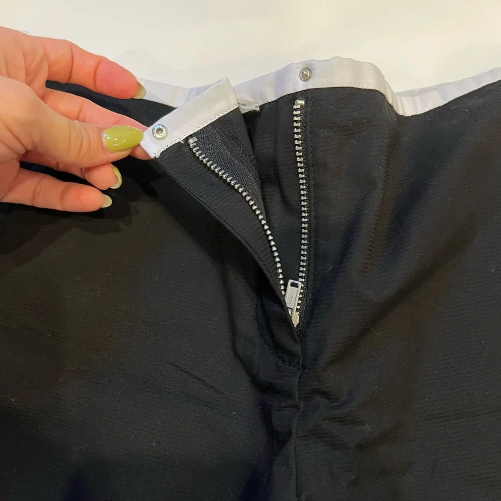 Armani Exchange Shorts Black Ribbed With White Trim Size 4 - Picture 6 of 6